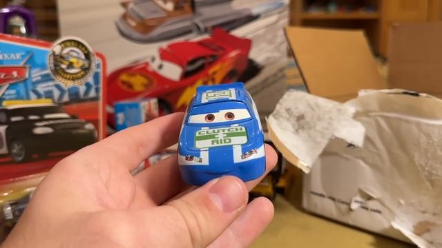 Disney Cars & Planes GIGA Haul - Customs, Next-Gen Team Apple, Mini Racers, Salt Fever (Part 17) смотреть онлайн