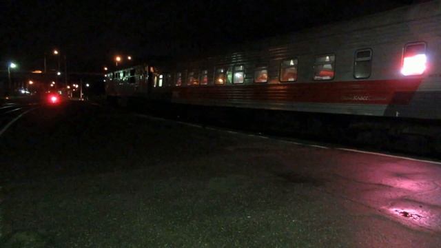 Фирменный поезд №10 Псков – Москва. Целых 3 вагона до Мурманска смотреть онлайн