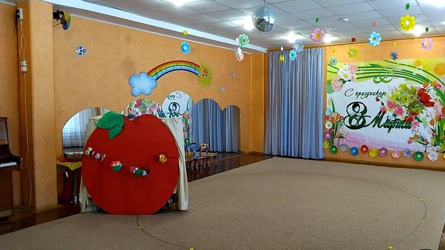 Кукольный театр из носочков в детском саду "Весёлые червячки" смотреть онлайн