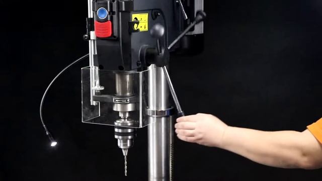 Сверлильный станок на стойке PROMA E-1720FVL/400 смотреть онлайн