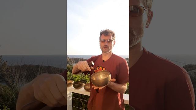 Старинные поющие чаши смотреть онлайн