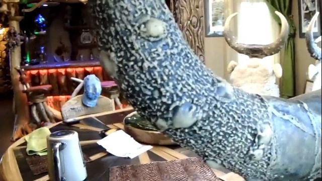 Сказочный дом внутренний интерьер дома . кухня. смотреть онлайн