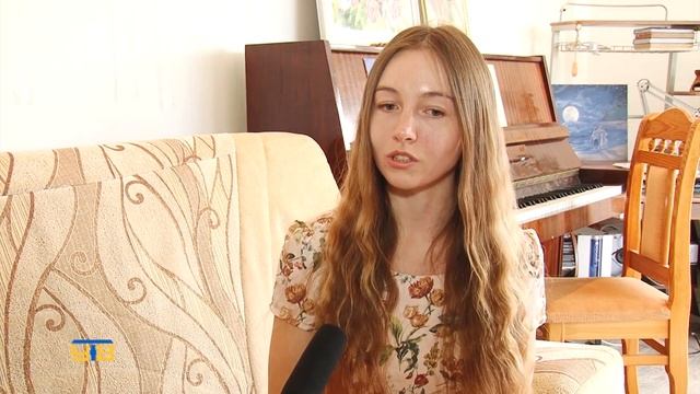 Художник Елена Тумашова организует мастер-класс для желающих научиться рисовать смотреть онлайн