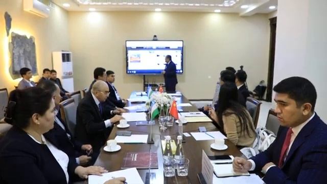 Самарқанд давлат университети Хитойнинг Ренмин университети билан ҳамкорлик қилади... смотреть онлайн