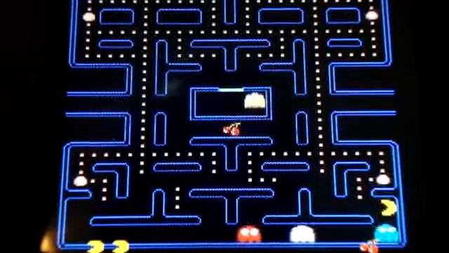 Namco Museum DS -- playing Pac-Man (Nintendo DS) смотреть онлайн