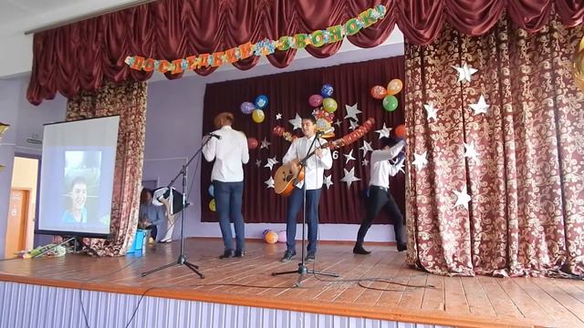 11 класс на последнем звонке 2016. смотреть онлайн