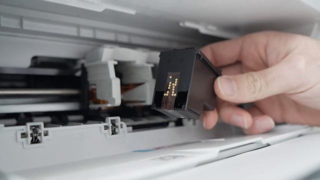 HP Deskjet Plus 4100 & 4100e : How to Install & Replace Ink Cartridges смотреть онлайн