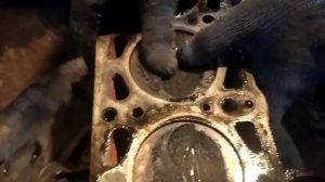 Стук поршней. Износ цилиндропоршневой группы.