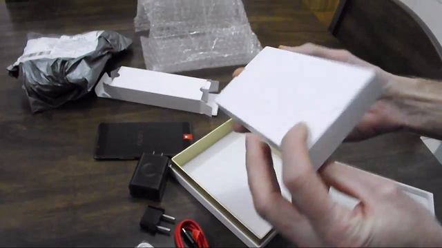 Unboxing Nubia M2 4gb Ram e 128gb Rom смотреть онлайн