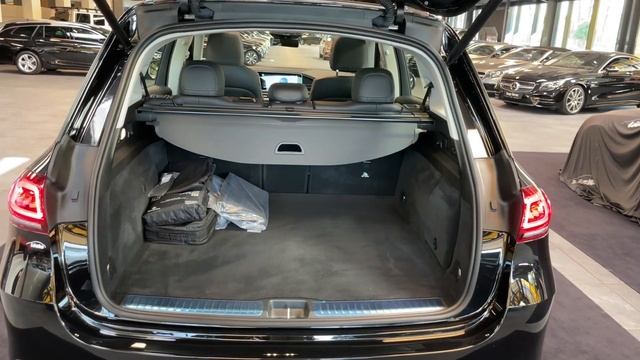 17902 Mercedes-Benz GLE 350 de 4M AMG Line Pano Assistenz AHK Kamera смотреть онлайн