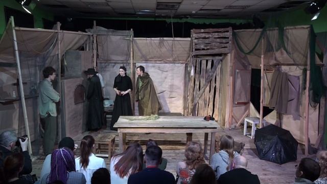 Спектакль «Винтовки Тересы Каррар» смотреть онлайн