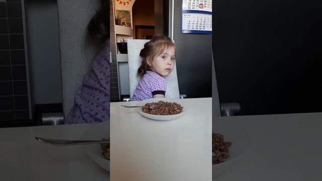 Не Хочу в садик😢 смотреть онлайн
