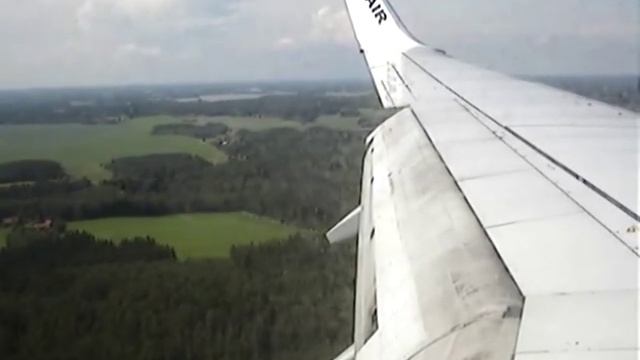 Ryanair 737-800 Stockholm Skavsta Landing смотреть онлайн