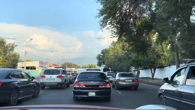 Kazakhstan. Almaty. The roads . Алматы. Дороги нашего города во время карантина. смотреть онлайн