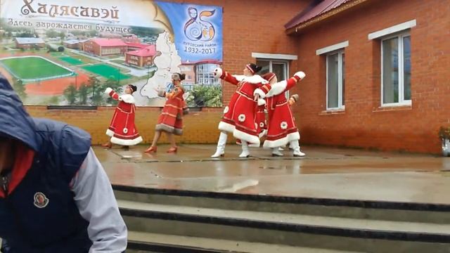 Ненецкий танец с бубнами смотреть онлайн