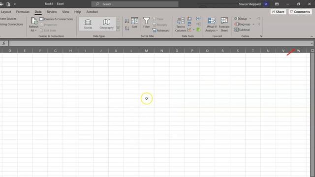 How To Hide The Ribbon In Excel 5 Different Ways смотреть онлайн
