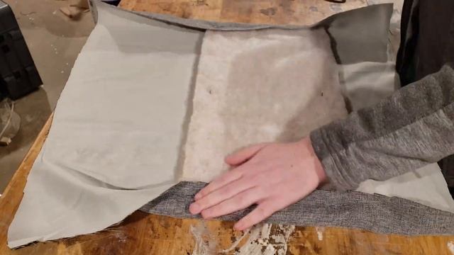 Custom Upholstered Dog Beds смотреть онлайн