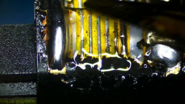 2016/2017 MacBook Pro display shuts off when opened.| HOW WE DO FLEXGATE REPAIR смотреть онлайн