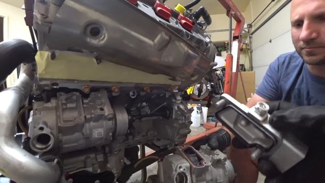 Mounting The MANUAL Transmission On The BRAND NEW Audi R8 ENGINE смотреть онлайн