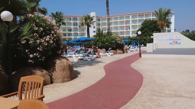 VLOG: Улетели на Кипр с подругой смотреть онлайн