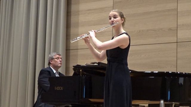 Carl Stamitz Konzert G Dur, op 29, 2 Andante non troppo moderato смотреть онлайн