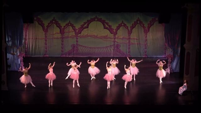 Щелкунчик. Розовый вальс. Не разминулись балерины. смотреть онлайн