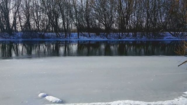 Зима, речка