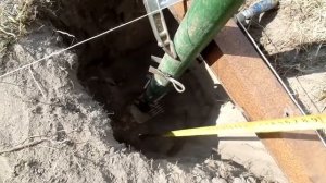 Мой способ установки и бетонирования столбов для забора без помощников