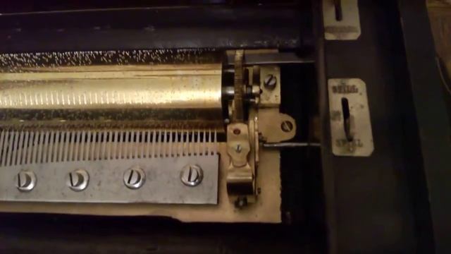 Музыкальная шкатулка на 8 мелодий. Швейцария 19 й век. смотреть онлайн