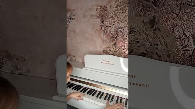я играю на пионино может и вас научу❤️❤️❤️ смотреть онлайн