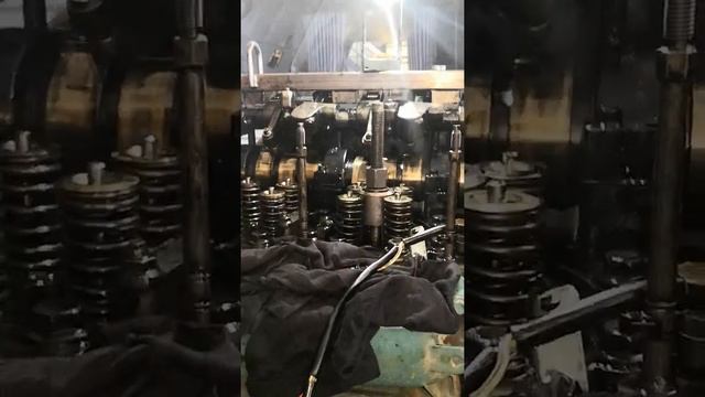 Como sacar camisas de inyectores en VOLVO смотреть онлайн