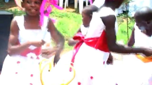 Rev Fr Tobias Omwanda - Thanks giving Home mass смотреть онлайн