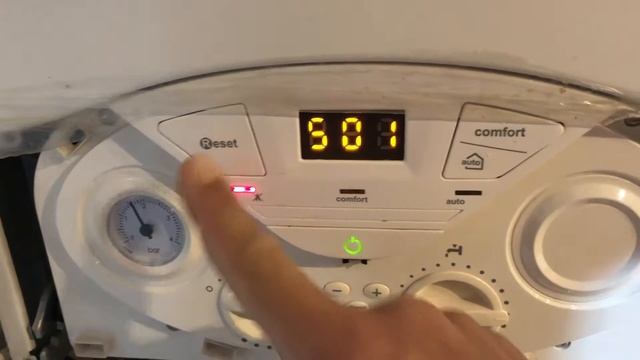 Ariston 501 Error How to reset the problem, avaria, No Gas, Combi boiler not working? an easy fix. смотреть онлайн