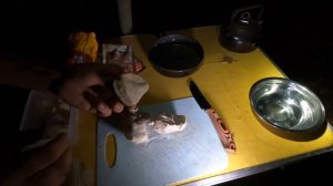 ДУБОВАЯ ЗЕМЛЯНКА У РЕКИ | 96 ЧАСОВ | ОРГАНИЗОВАЛ БЫТ И ЖИВУ В ЛЕСУ НА БЕРЕГУ | 2 ЧАСТЬ