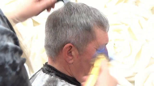 СТРИЖКА КАНАДКА ЗА 10 МИНУТ смотреть онлайн