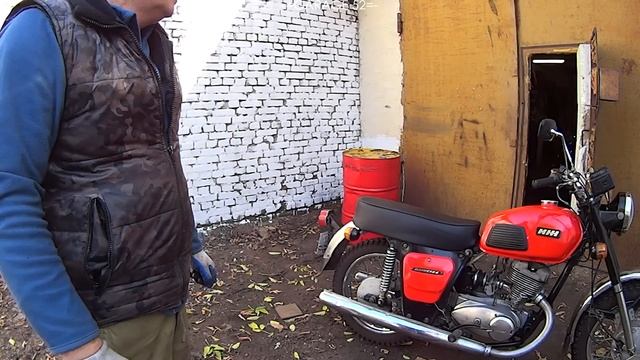 ПОТУСКНЕВШИЙ И ОБЛУПЛЕННЫЙ К-55/ ЯРКИЙ ИЖ БОЛИВАР. ЗАПУСК ПО ОСЕНИ. смотреть онлайн