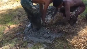 Дом из Глины, сено и Соломы