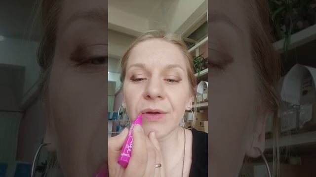 Стойкий маркер для губ Sport&plage Faberlic смотреть онлайн