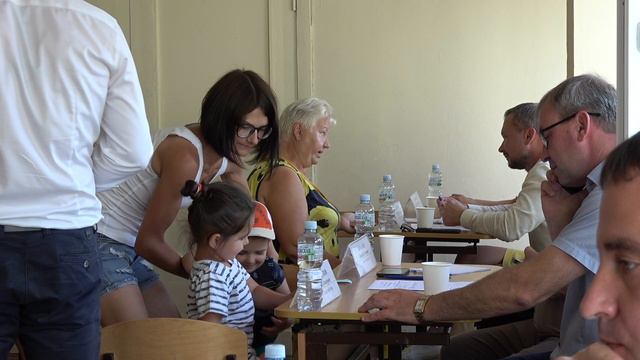 В Сытьково приехала "Выездная администрация" смотреть онлайн