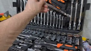 Универсальный авто-слесарный набор инструментов на 137 предметов