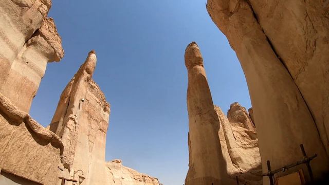 Al Qarah Mountain | land of civilization Saudi Arabia | Al hasa caves смотреть онлайн