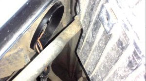 Снятие и замена лампочки габаритов Лада Калина