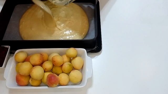 ПИРОГ С АБРИКОСАМИ И ВИШНЕЙ НЕРЕАЛЬНО ВКУСНО ЗА 5 МИНУТ+ВЫПЕЧКА!!! НЕЖНОЕ ТВОРОЖНОЕ ТЕСТО И ФРУКТЫ смотреть онлайн