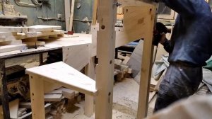 Как собрать поворот деревянной лестницы на 90 гр-сов с поворотными ступенями.С чего начать сборку.