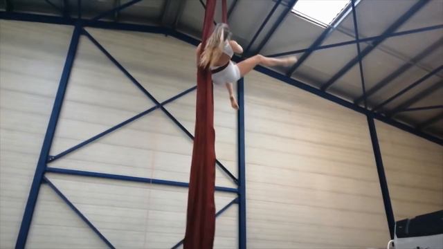 Icarus Hanne Coeckelberghs смотреть онлайн