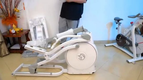 Yesoul E30S elliptical machine assembling