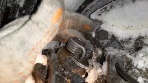 Заклинило ручник, ищу проблему.