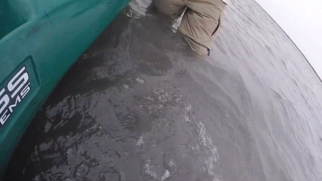 Why We do it This Way | Kayak Fishing in 25 Mph Sustained Winds смотреть онлайн