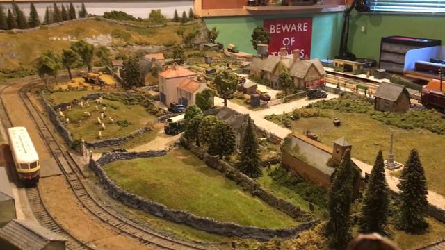 Badger Hill 00 gauge model railway Part 5 Layout Overview смотреть онлайн
