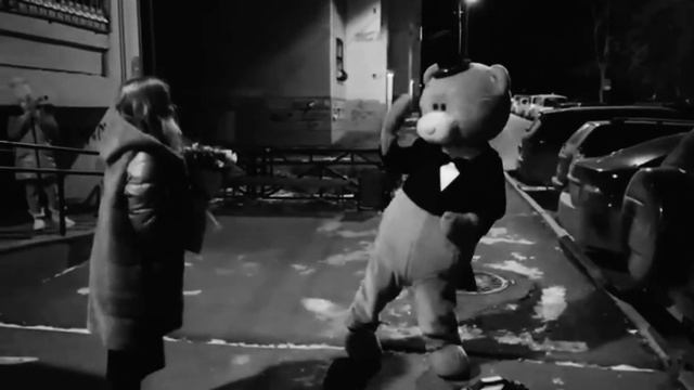 Почти гангстер мишка Тедди поздравляет Леру с днем рождения! смотреть онлайн